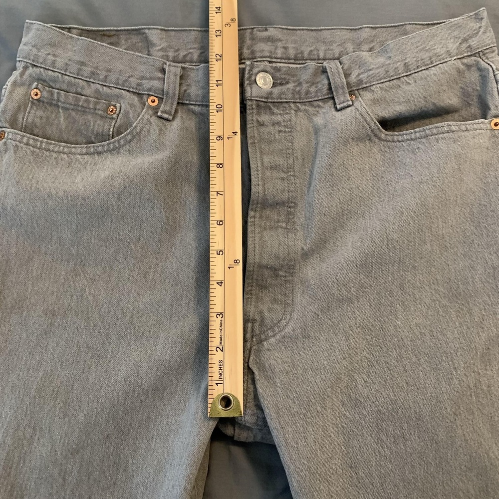 Vintage Levis 501 Jeans Mens 36x31 Gray Light Wash Button Fly Denim USA 501-0653 - Picture 5 of 11